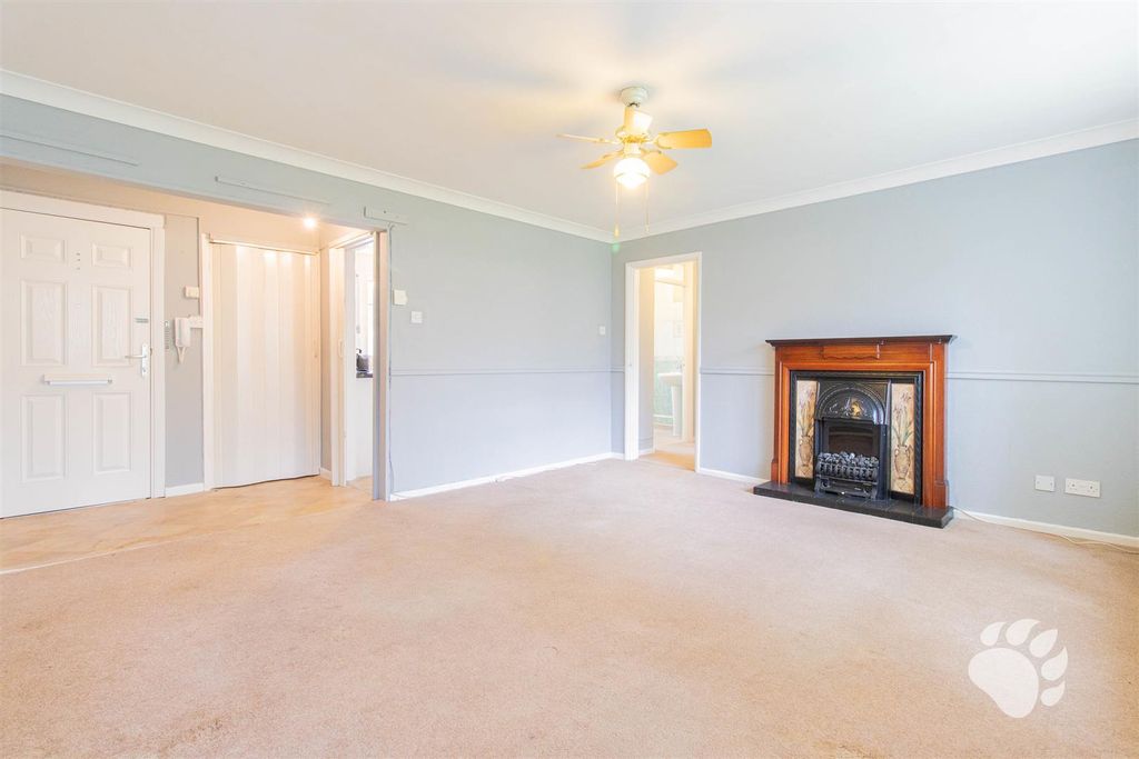 Additional image 2 of 2 bed flat for saleLong Gages, Basildon SS14
