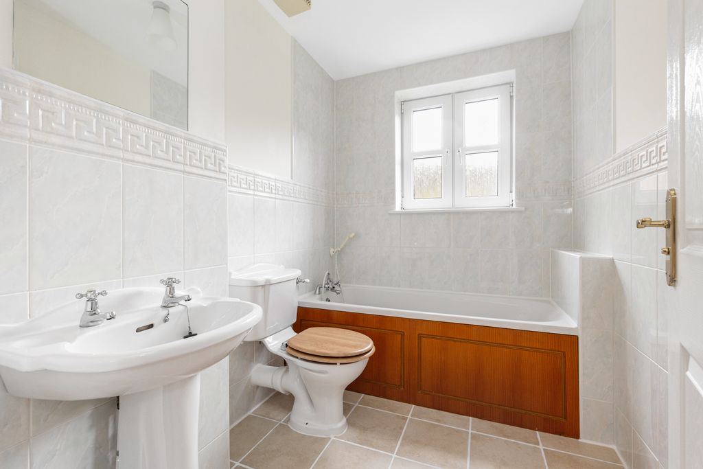 Additional image 10 of 2 bed flat for sale19/2 Craigend Park, Liberton, Edinburgh EH16