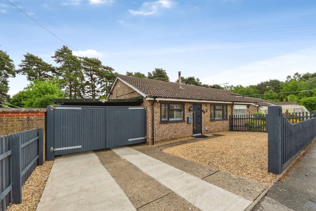 4 bed semi-detached bungalow for saleSwallow Drive, Brandon IP27