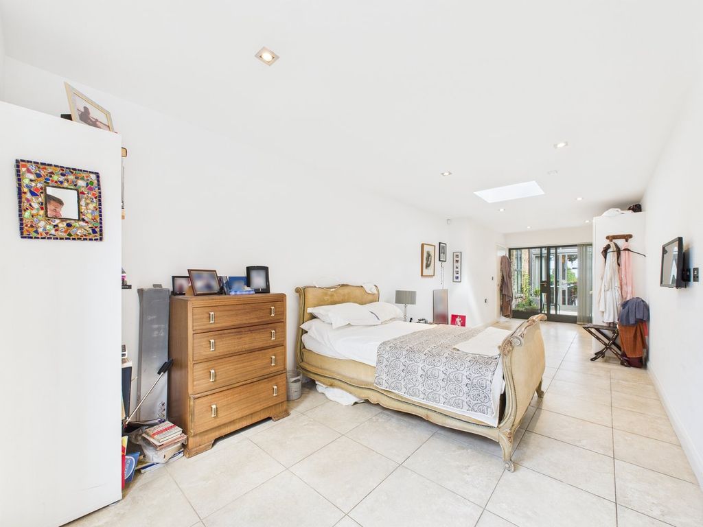 Additional image 12 of 6 bed terraced house for saleVictoria Parade, Broadstairs CT10