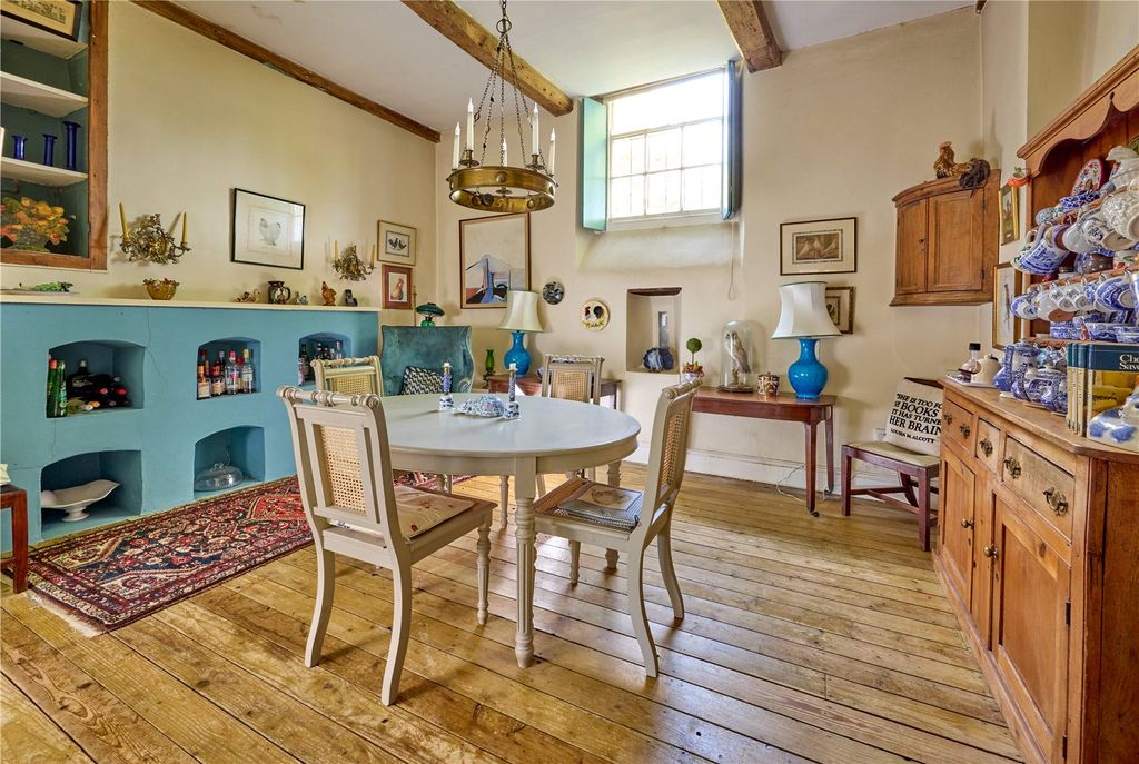 Additional image 9 of 6 bed semi-detached house for saleBroad Street, Bampton, Oxfordshire OX18
