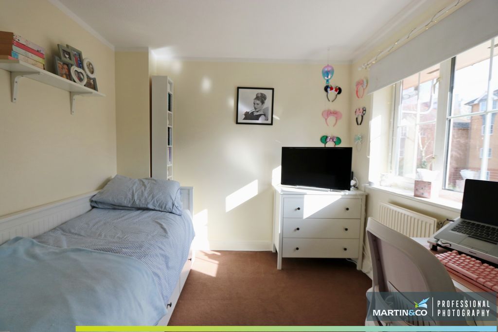 Additional image 8 of 2 bed terraced house for saleCampbell Drive, Windsor Quay CF11