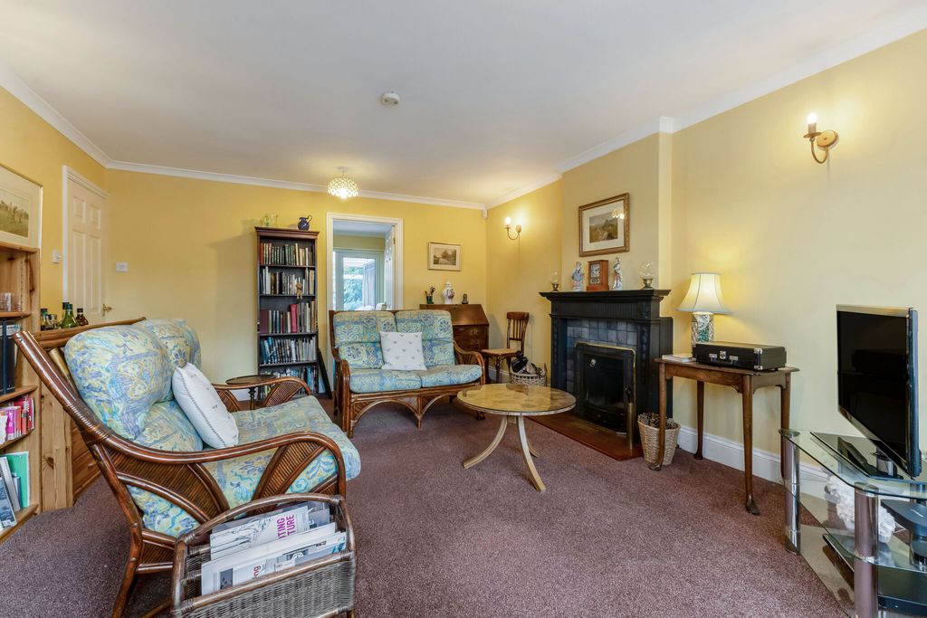 Additional image 8 of 3 bed detached house for saleGreenfields Avenue, Alton GU34
