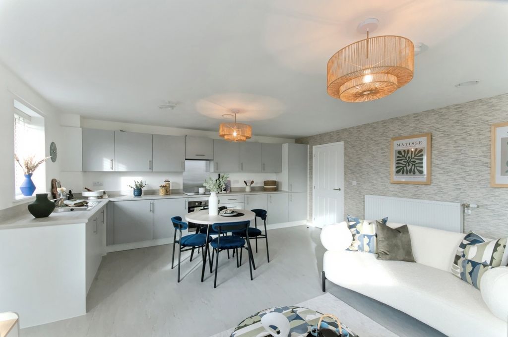 Additional image 4 of 2 bed flat for saleShow Home Available To View, Wrestwood Road, Bexhill-On-Sea, East Sussex TN40