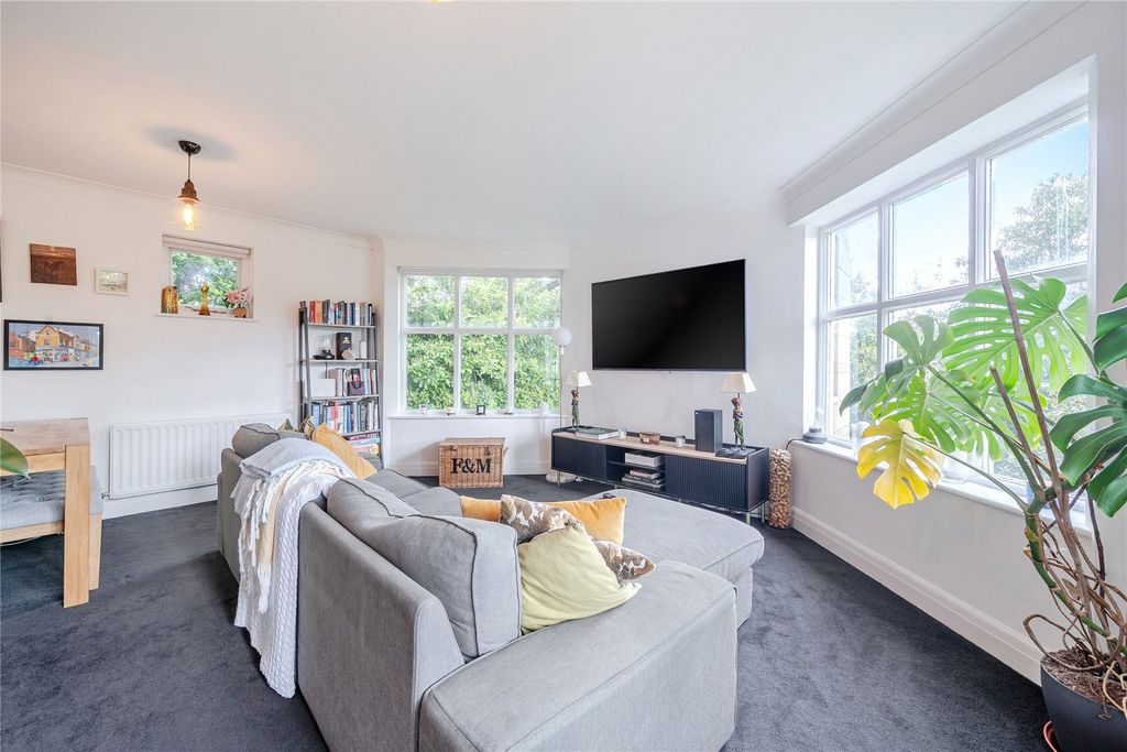 Additional image 2 of 3 bed flat for saleManor Place, Mavelstone Road, Bromley BR1