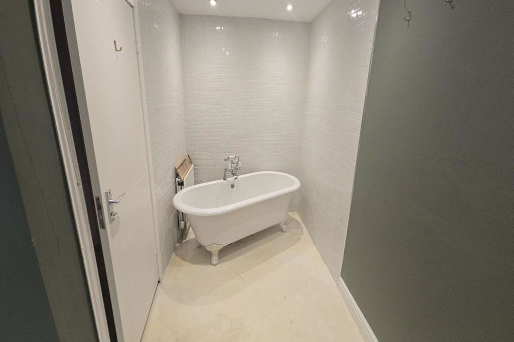 Additional image 8 of 3 bed flat for saleStrathspey Suite, Carbeth House, Killearn G639Qb G63