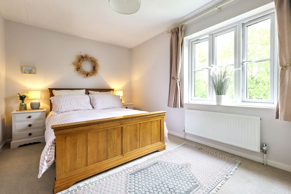 Additional image 14 of 3 bed link detached house for sale23 Calais Dene, Bampton OX18