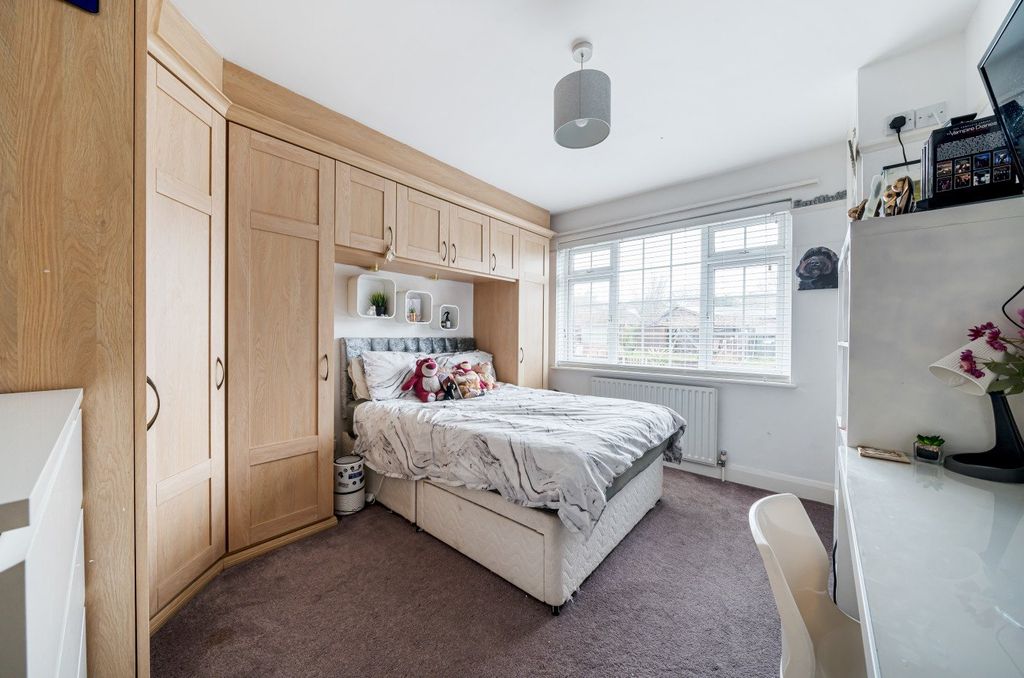 Additional image 9 of 4 bed semi-detached house for saleConstance Crescent, Hayes, Kent BR2