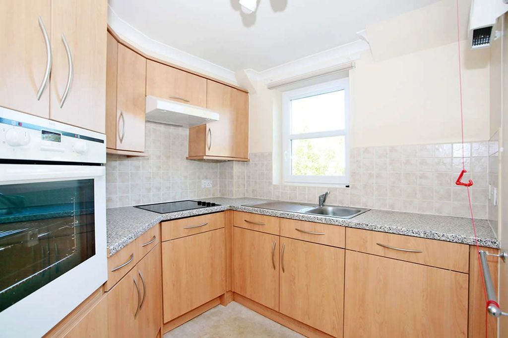 Additional image 4 of 1 bed property for sale24, Kirk Manor Court, Kirk Brae, Cults, Aberdeen AB159Sf AB15