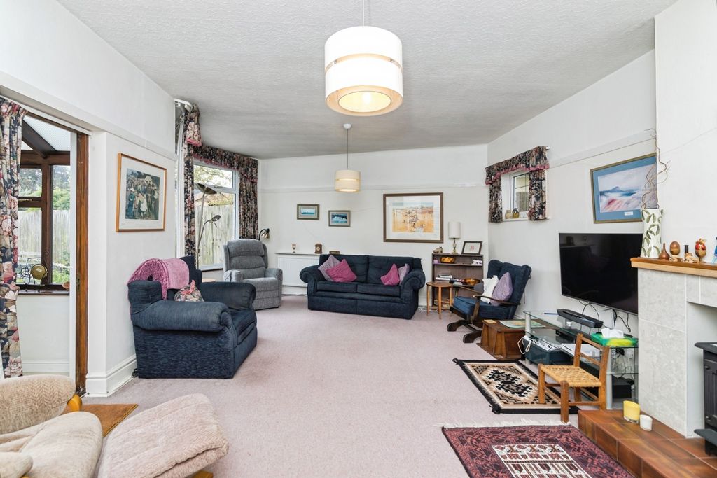Additional image 7 of 5 bed detached house for saleUpper Grange Road, Beccles, Suffolk NR34