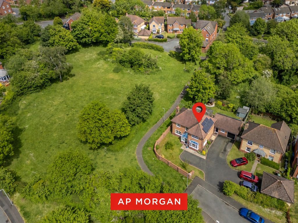 Additional image 2 of 4 bed detached house for saleSt. Andrews Way, Bromsgrove, Worcestershire B61