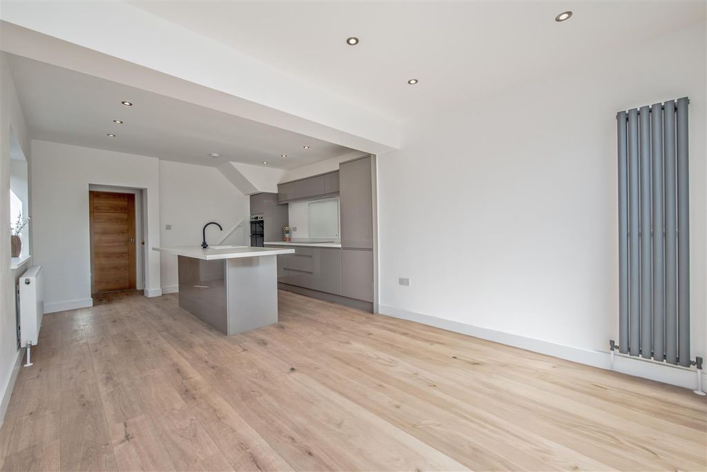 Additional image 6 of 3 bed semi-detached house for saleKenilworth Road, Wortley, Leeds LS12