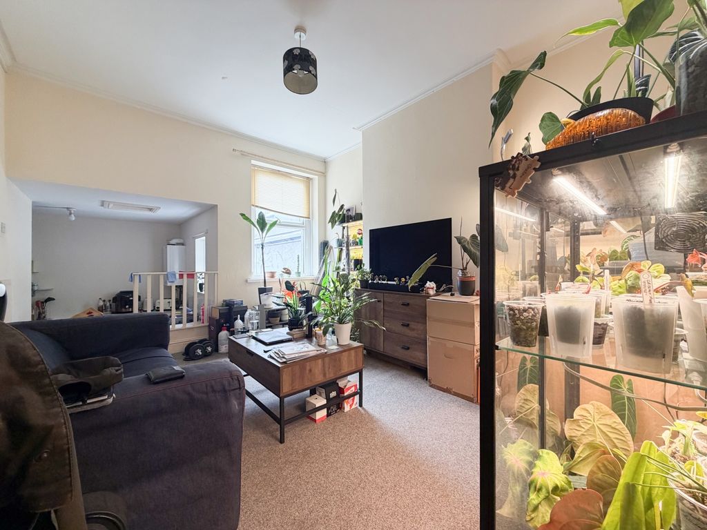 Additional image 5 of 4 bed block of flats for saleConnaught Road, Roath CF24