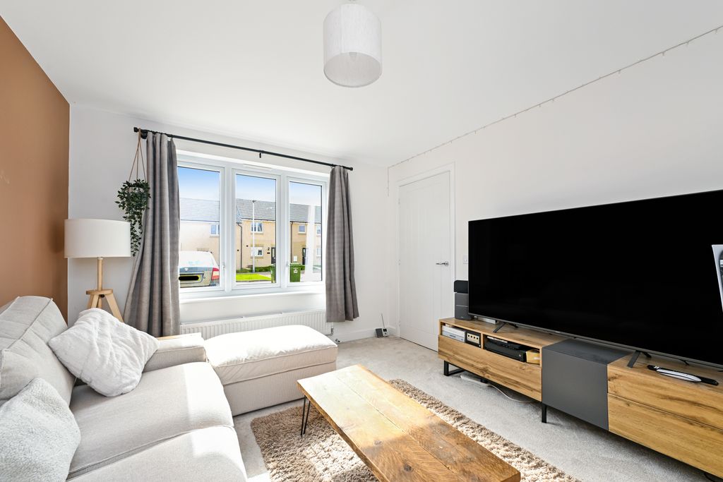 Additional image 2 of 3 bed end terrace house for sale48 Brocken Brigg Parkway, Gilmerton, Edinburgh EH17