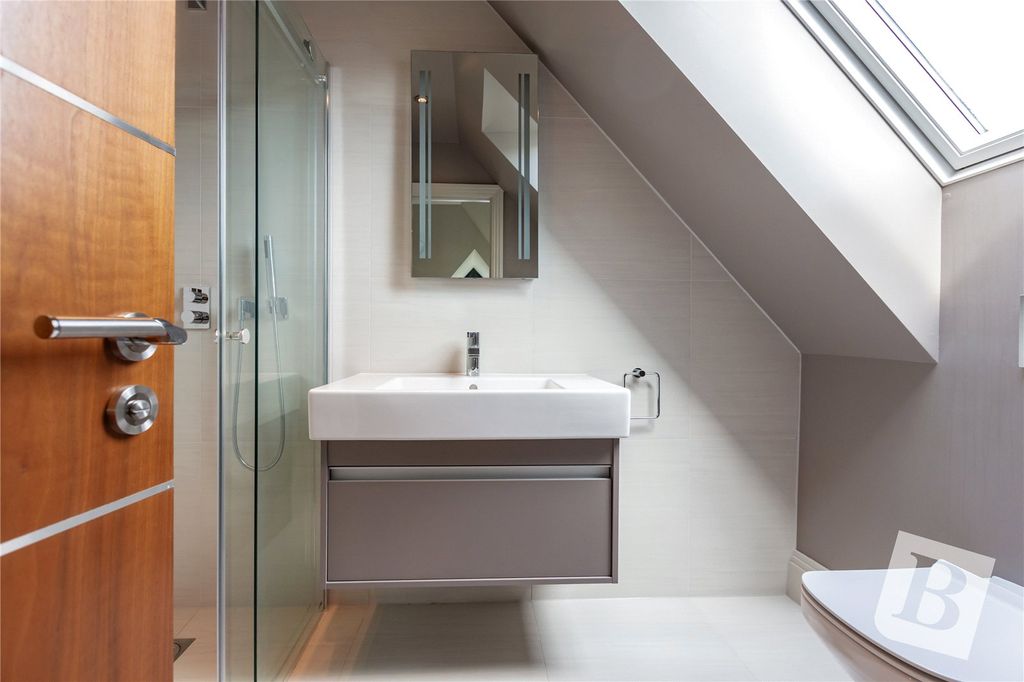 Additional image 19 of 5 bed detached house for saleNelmes Road, Emerson Park RM11