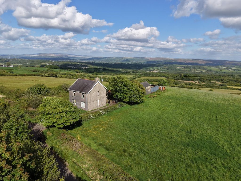 3 bed farm for saleUpper Tumble, Llanelli SA14
