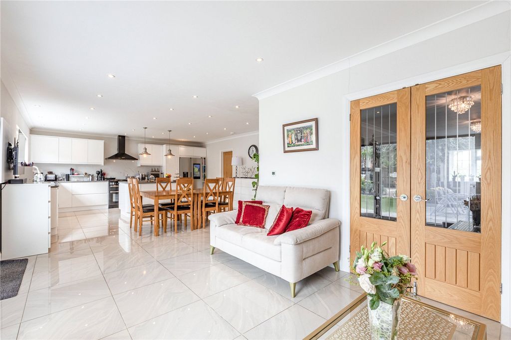 Additional image 19 of 5 bed detached house for salePinewood Avenue, New Haw, Addlestone, Surrey KT15