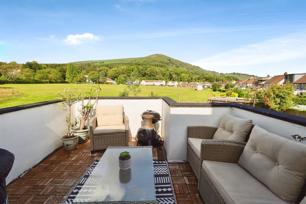 Additional image 14 of 2 bed maisonette for saleGarth Newydd, Gwaelod-Y-Garth, Cardiff CF15
