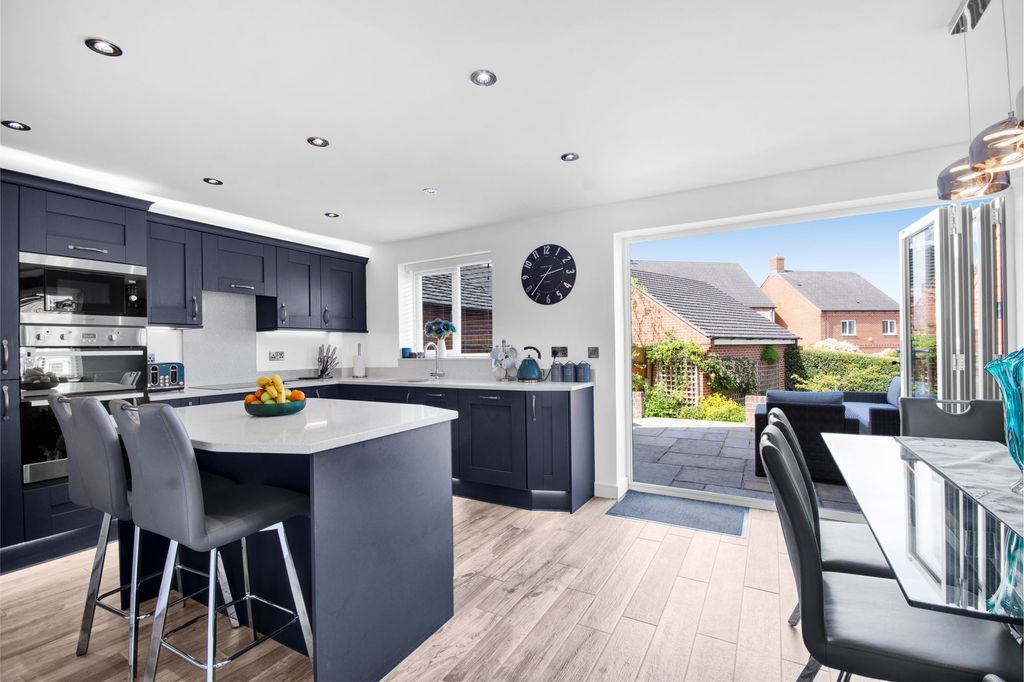Additional image 9 of 5 bed detached house for saleSpitfire Road, Castle Donington DE74