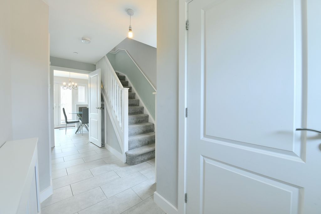 Additional image 4 of 3 bed detached house for saleBlue Lake Close, Ebbw Vale NP23