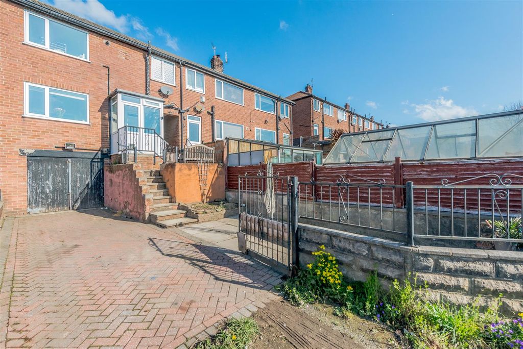 Additional image 21 of 3 bed town house for saleHighfield Close, Leeds LS12