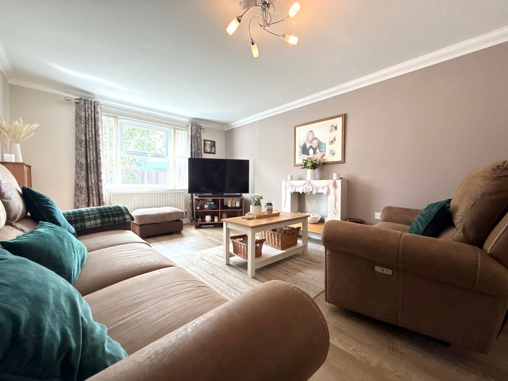 Additional image 3 of 4 bed detached house for saleGlas Y Gors, Cwmbach, Aberdare, Rhondda Cynon Taf CF44