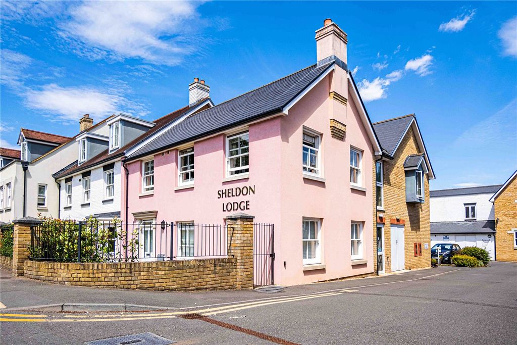 Additional image 11 of 1 bed flat for saleHigh Street, Berkhamsted, Hertfordshire HP4
