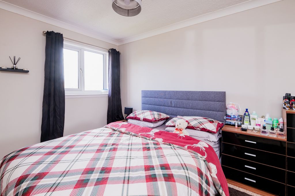 Additional image 11 of 2 bed flat for saleArdbreck Place, Inverness IV2