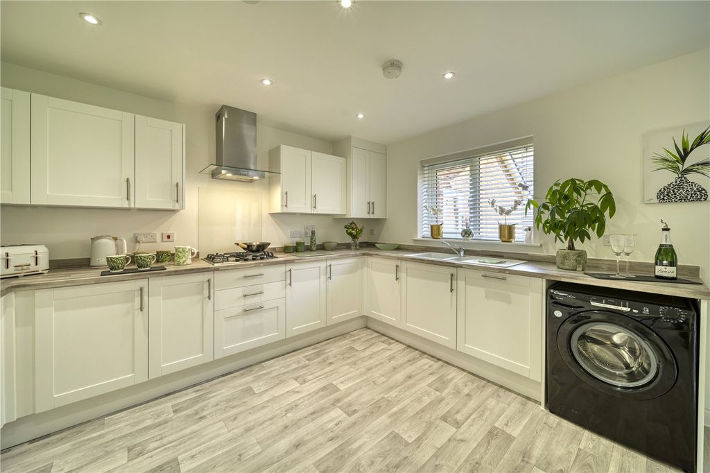 Additional image 4 of 4 bed detached house for saleSelborne Park, 35 Thistledown Road, Alton GU34