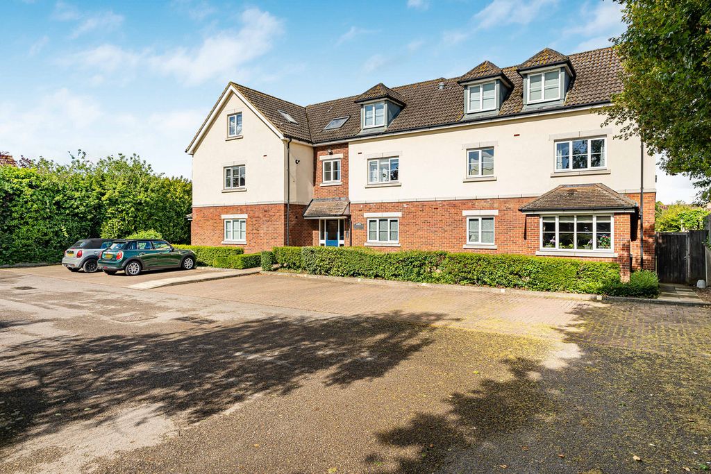 2 bed flat for saleBuckingham Road, Bicester OX26