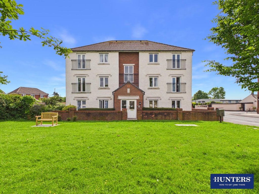 2 bed flat for saleSutton Close, Longtown CA6