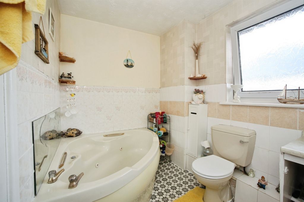 Additional image 20 of 4 bed detached house for saleEast Avenue, Bedwas, Caerphilly CF83