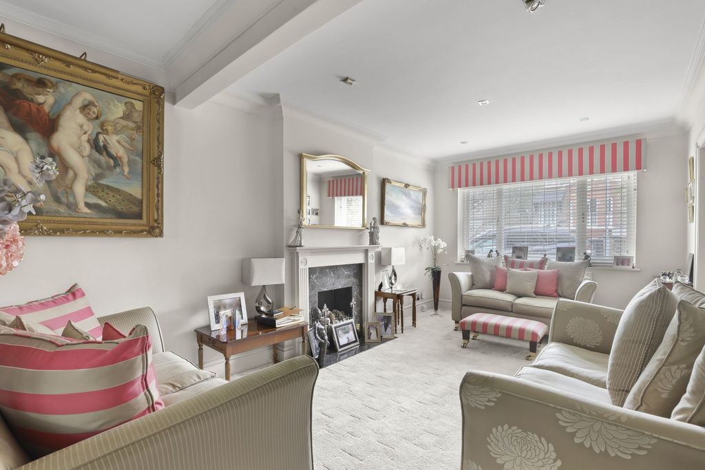 Additional image 12 of 4 bed link detached house for saleWestbury Lane, Buckhurst Hill IG9