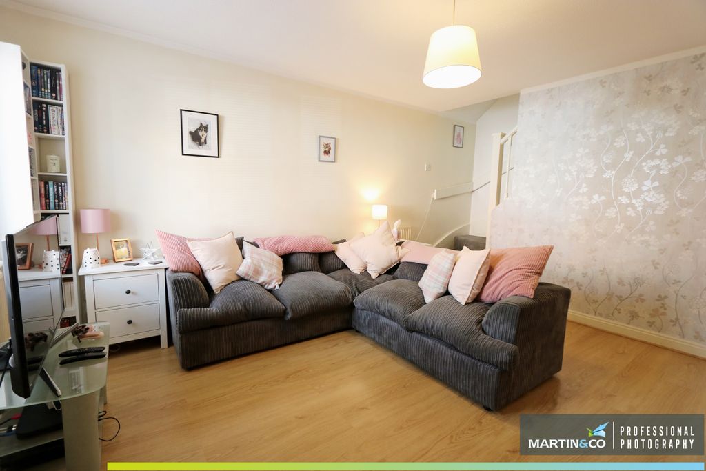 Additional image 5 of 2 bed terraced house for saleCampbell Drive, Windsor Quay CF11