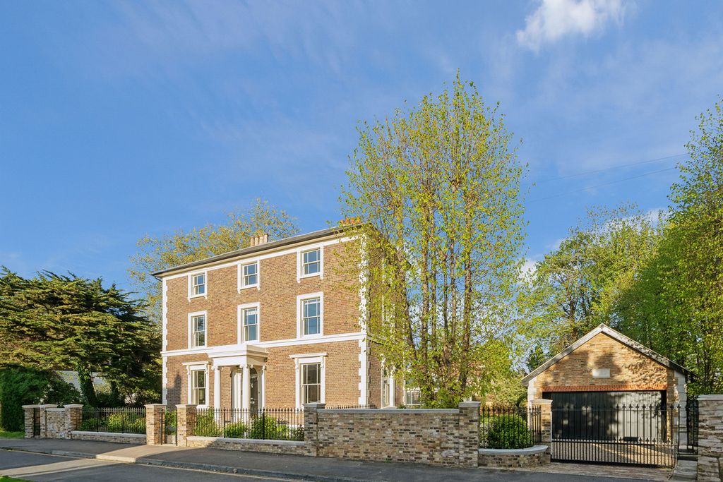 Additional image 29 of 6 bed detached house for saleChurchfields, Broxbourne EN10