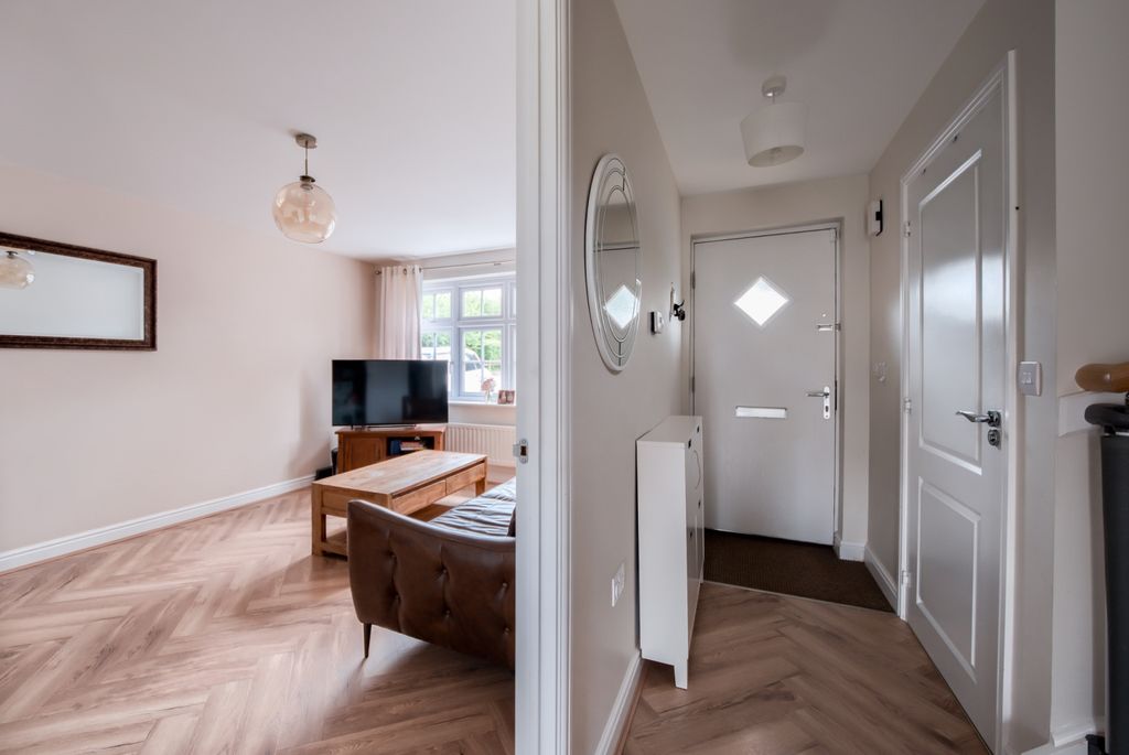 Additional image 9 of 3 bed semi-detached house for saleBoehm Drive, Alcester B49