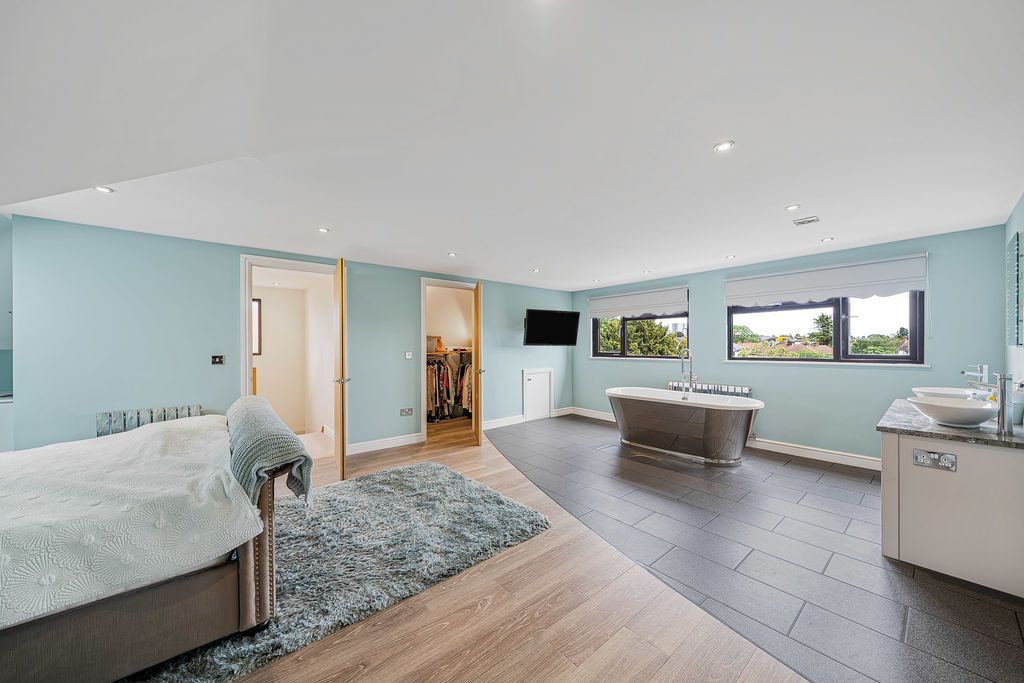 Additional image 13 of 6 bed detached house for saleLion Road, Bexleyheath DA6