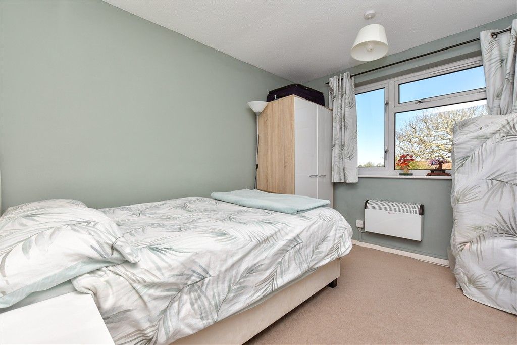 Additional image 11 of 2 bed flat for salePound Road, Banstead, Surrey SM7