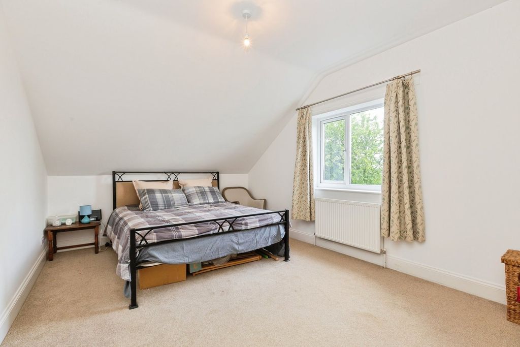 Additional image 15 of 4 bed detached house for saleWendover Road, Weston Turville, Aylesbury HP22