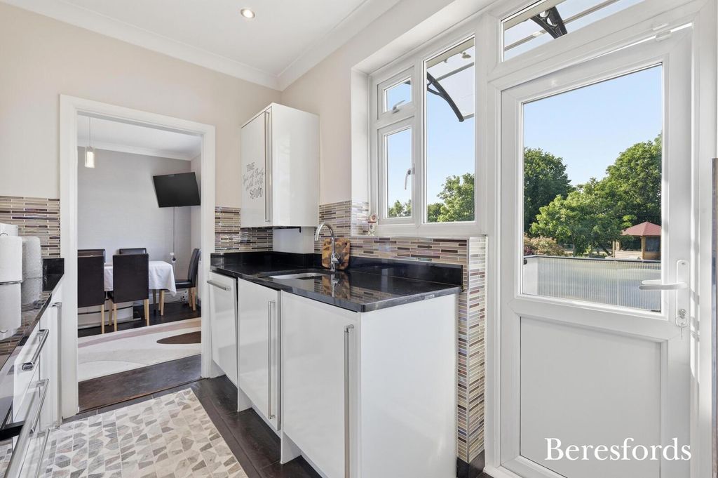 Additional image 6 of 3 bed maisonette for saleTudor Drive, Gidea Park RM2
