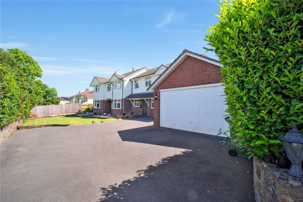 7 bed detached house for saleMiddleton Road, Bideford, Devon EX39 photo 3