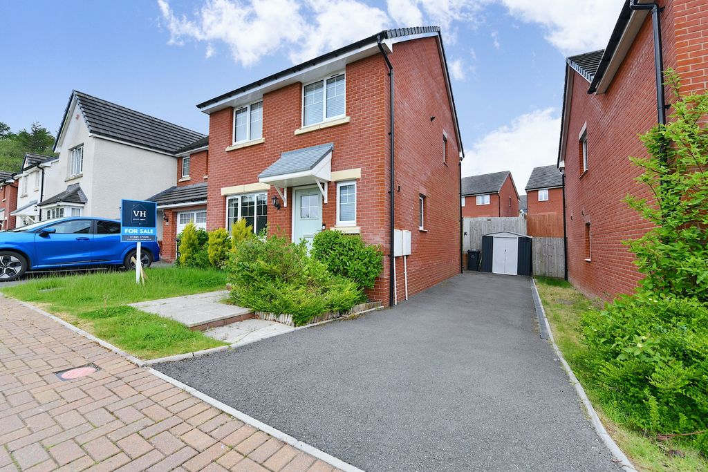 Additional image 2 of 3 bed detached house for saleBlue Lake Close, Ebbw Vale NP23