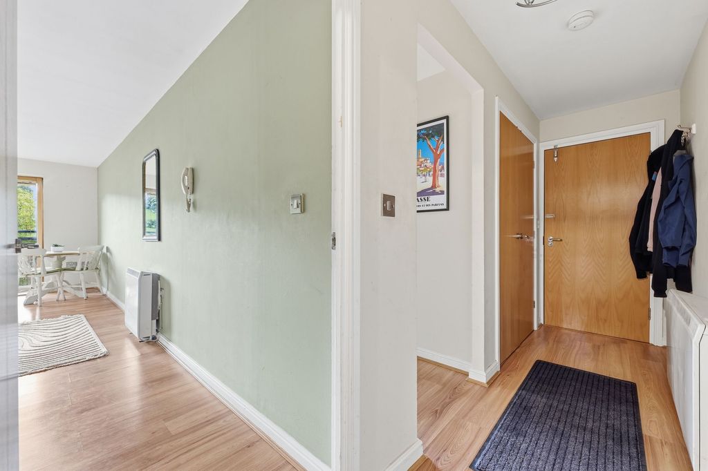 Additional image 9 of 3 bed flat for saleMarkham Quay, Camlough Walk, Chesterfield S41