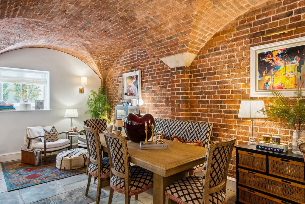 Additional image 17 of 3 bed flat for saleWilloughby Lane, Bromley BR1