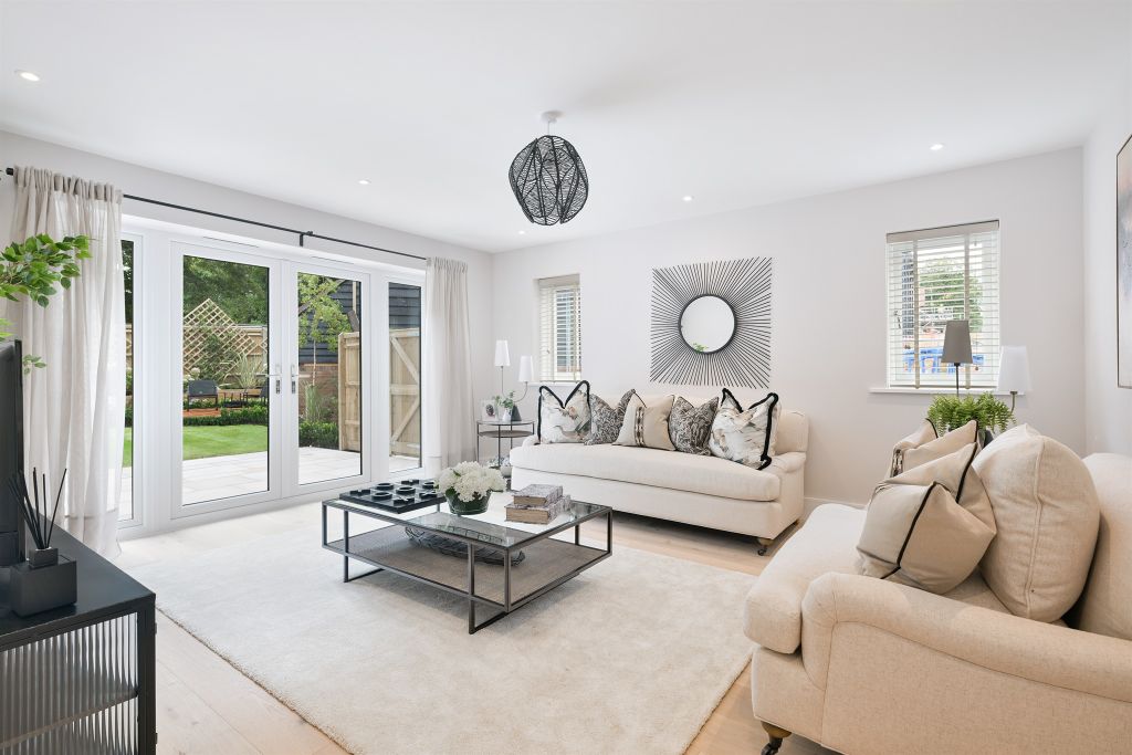 Additional image 12 of 4 bed detached house for saleHuntersfield Farm, Fairlawn Road, Banstead SM7
