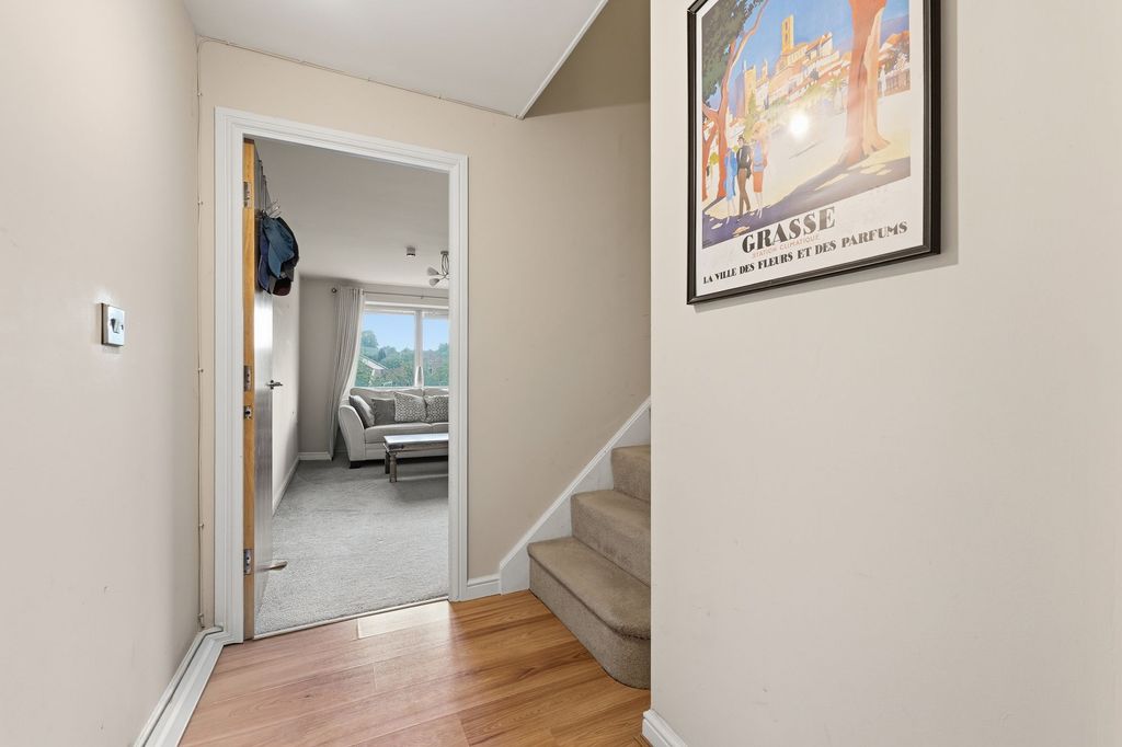 Additional image 10 of 3 bed flat for saleMarkham Quay, Camlough Walk, Chesterfield S41