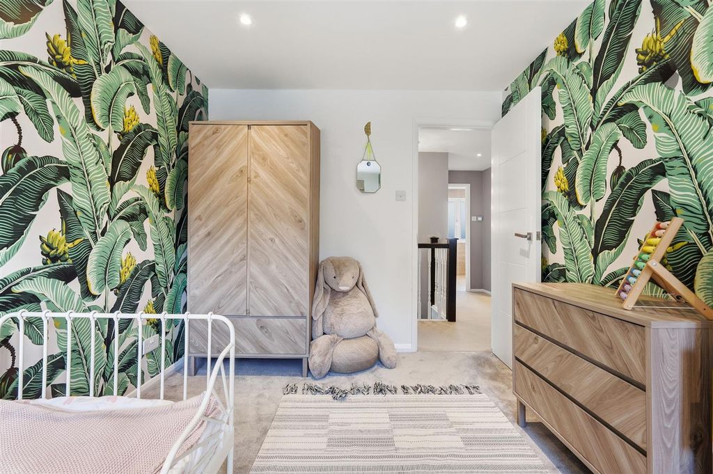 Additional image 32 of 4 bed detached house for saleRussell Road, Buckhurst Hill IG9
