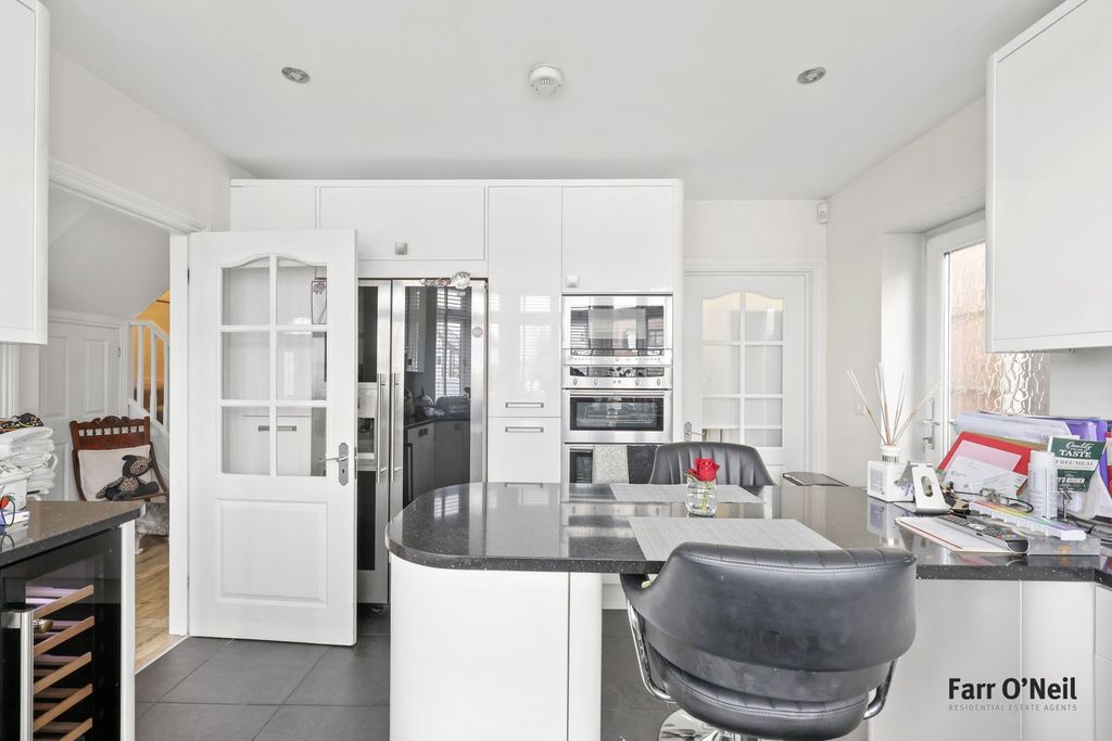 Additional image 13 of 3 bed end terrace house for salePalmerston Road, Buckhurst Hill IG9