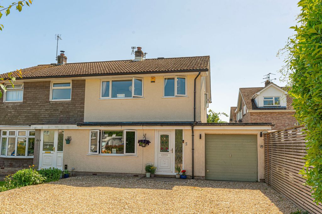 3 bed semi-detached house for saleSt. Kingsmark Avenue, Chepstow NP16