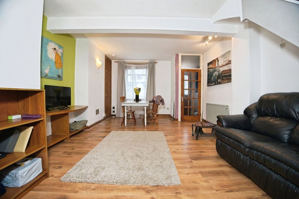 Additional image 4 of 2 bed detached house for saleHoward Street, Cardiff CF24